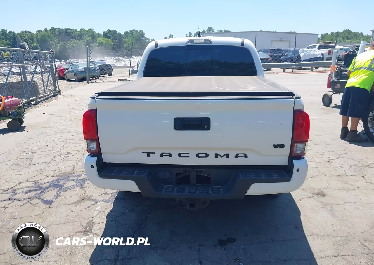 2021 Toyota Tacoma Trd Off-Road VIN:3TMCZ5AN3MM420350 - 17