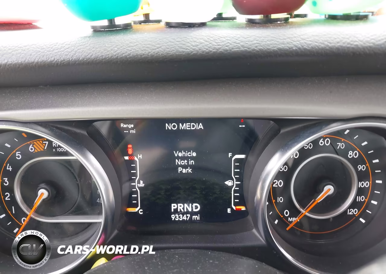 2021 Jeep Wrangler Unlimited Sport S 4X4 VIN:1C4HJXDN3MW630497 - 7