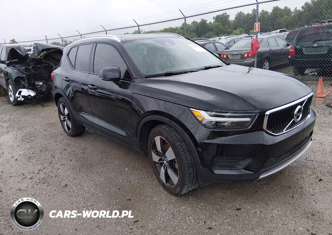 2020 Volvo Xc40 T5 Momentum