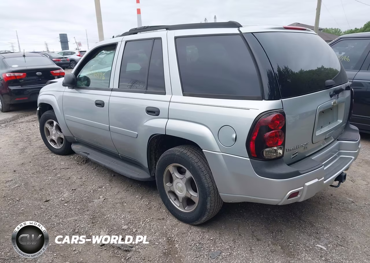 2007 Chevrolet Trailblazer Ls VIN:1GNDT13S672287765 - 3