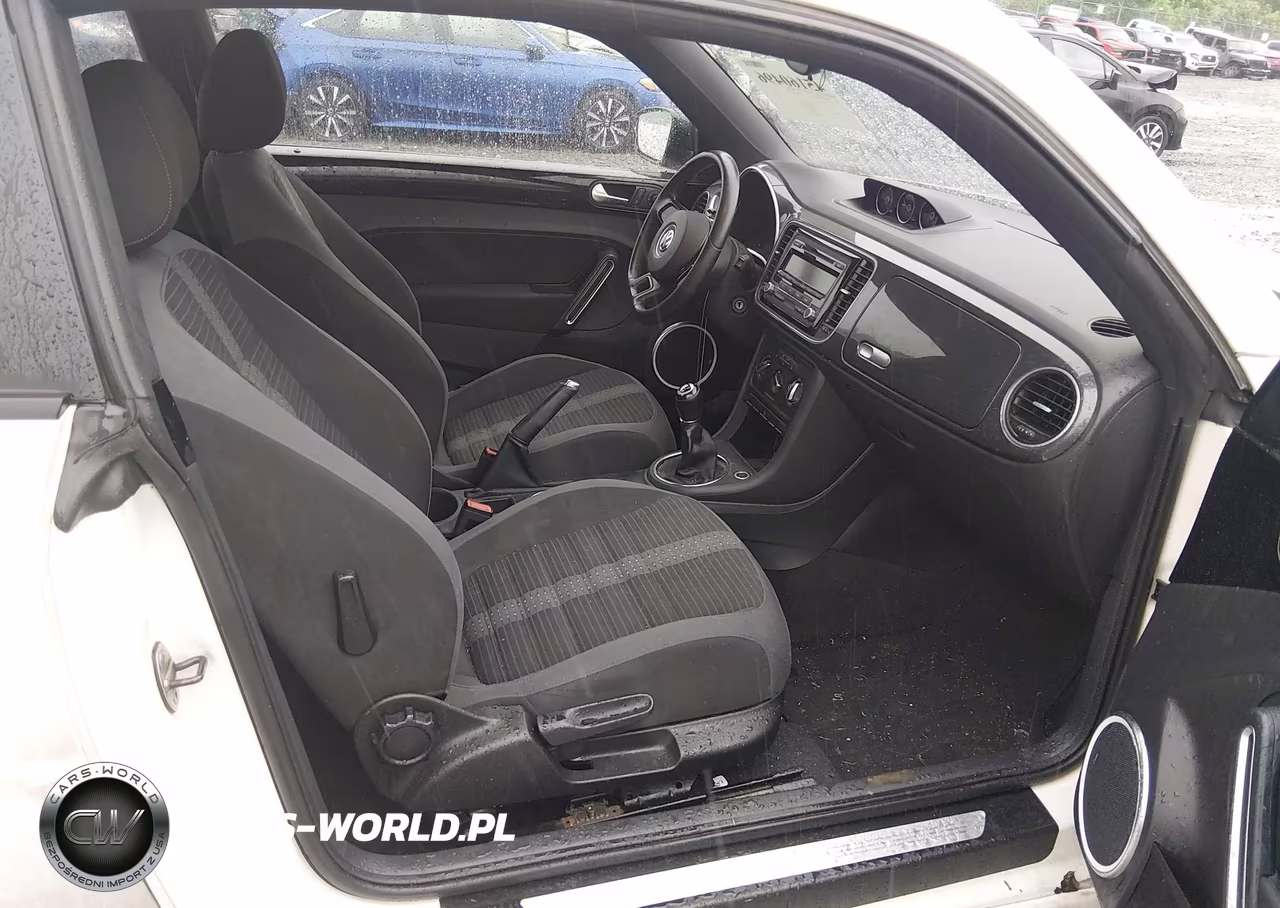 2012 Volkswagen Beetle 2.0T VIN:3VW4A7AT0CM634598 - 5