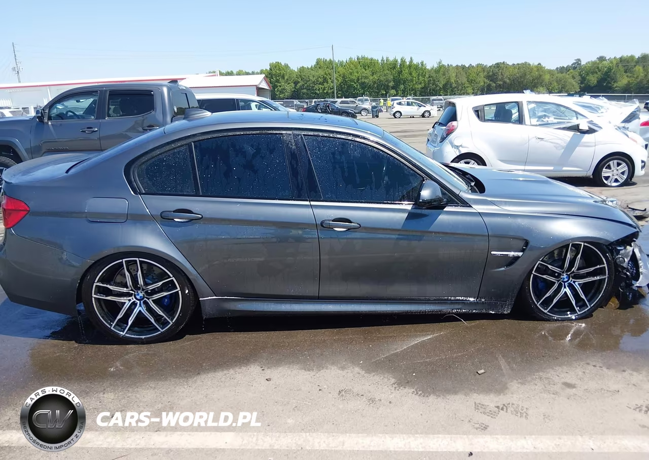 2018 BMW M3 VIN:WBS8M9C52J5L00669 - 14