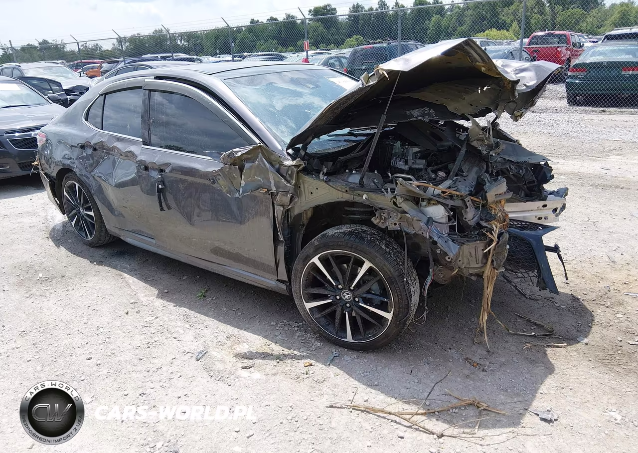2020 Toyota Camry Xse