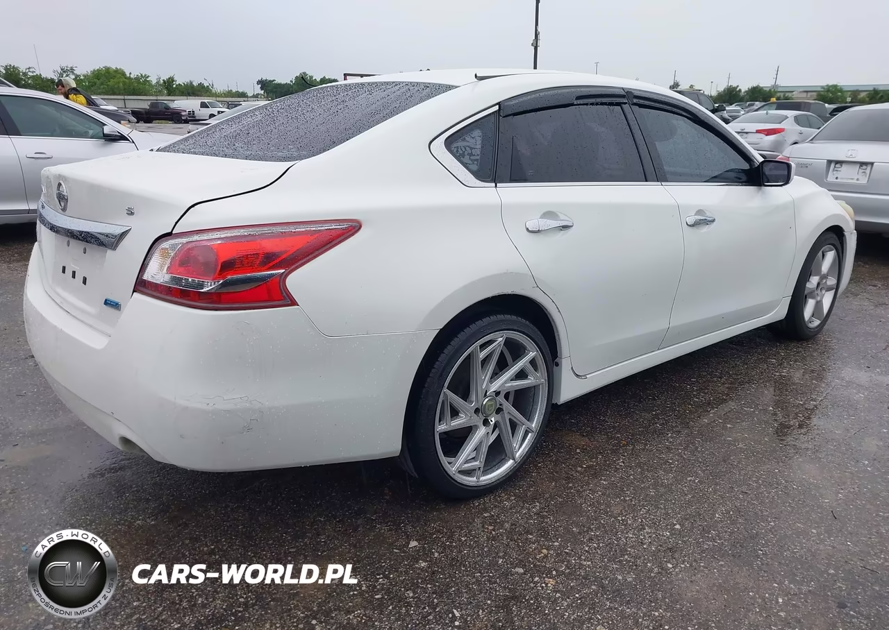 2013 Nissan Altima 2.5 S VIN:1N4AL3AP3DN548789 - 4