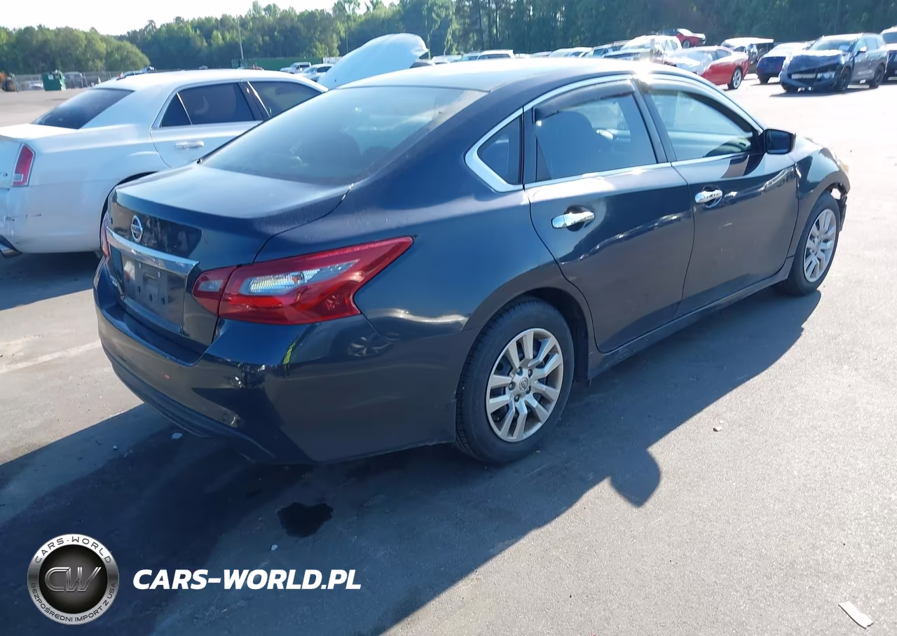 2018 Nissan Altima 2.5 S VIN:1N4AL3AP1JC476661 - 4