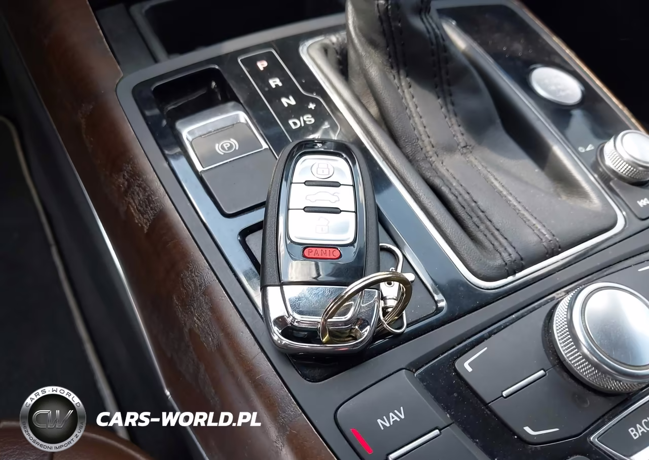 2012 Audi A7 Premium VIN:WAUSGAFC6CN006689 - 11