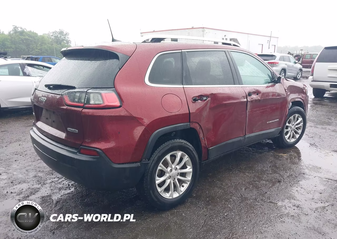 2019 Jeep Cherokee Latitude 4X4 VIN:1C4PJMCB2KD472891 - 4