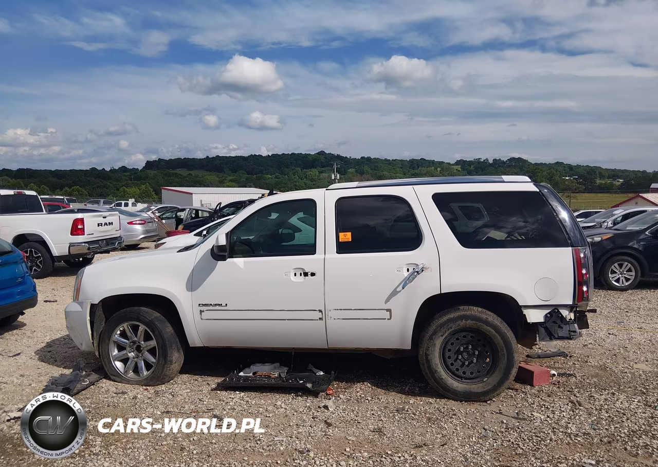 2013 GMC Yukon Denali VIN:1GKS1EEFXDR358664 - 14