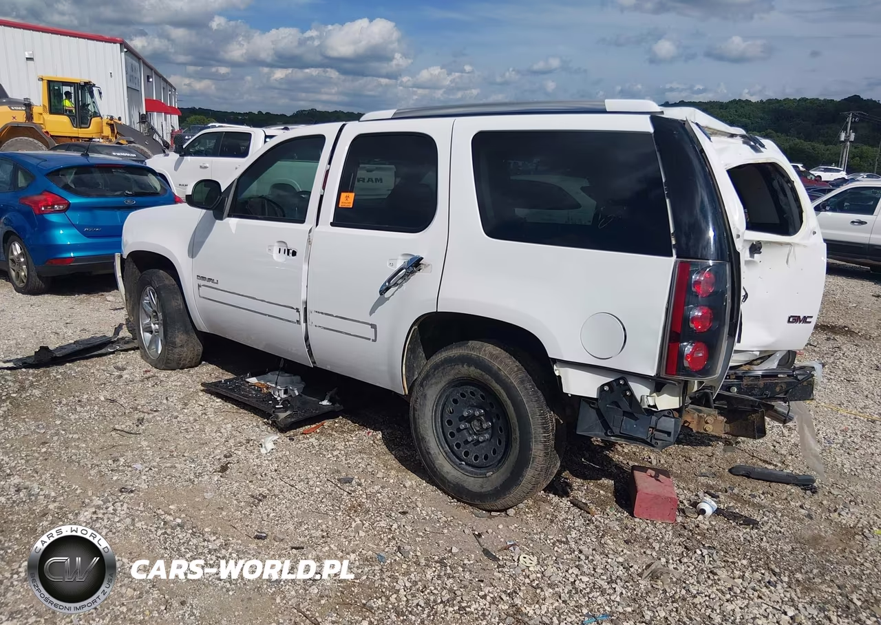 2013 GMC Yukon Denali VIN:1GKS1EEFXDR358664 - 3