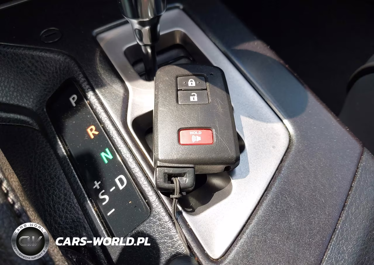 2017 Toyota Rav4 Hybrid Xle VIN:JTMRJREV0HD106790 - 11