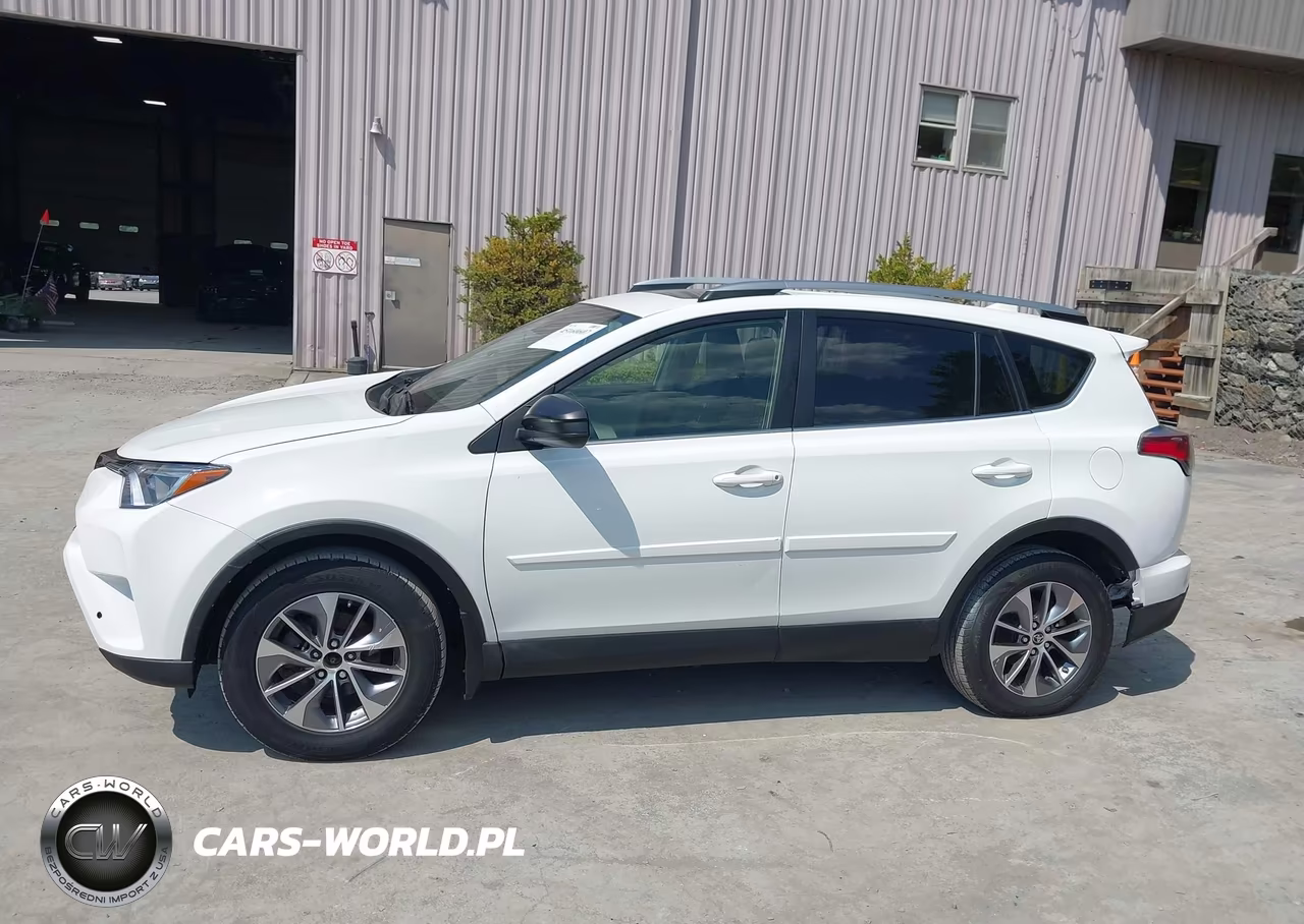 2017 Toyota Rav4 Hybrid Xle VIN:JTMRJREV0HD106790 - 14