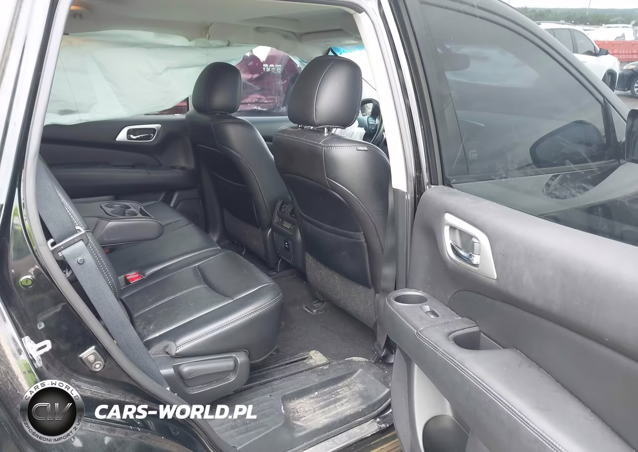 2016 Nissan Pathfinder Platinum VIN:5N1AR2MMXGC671425 - 8