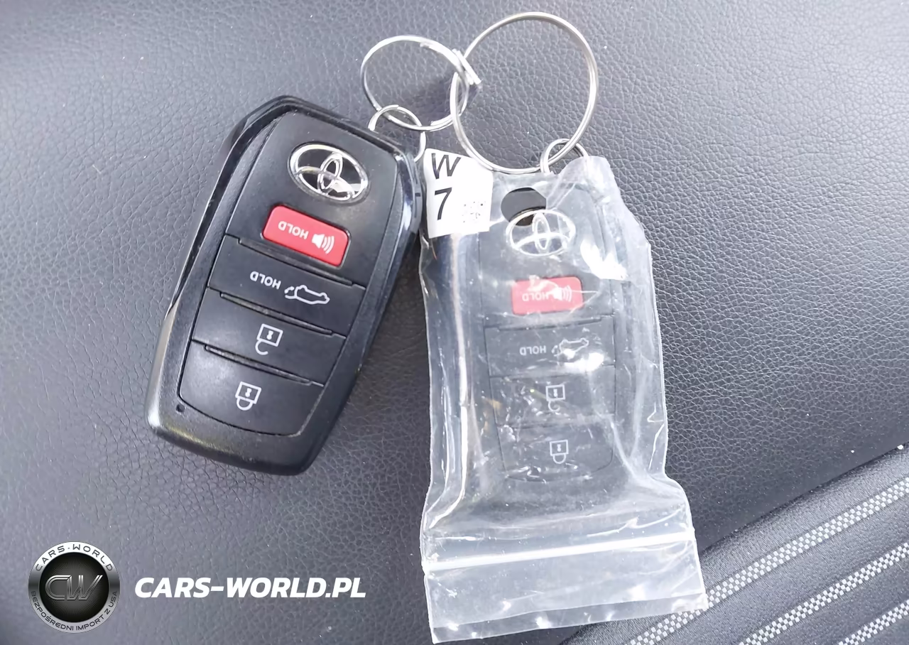 2024 Toyota Corolla Cross Hybrid Xse VIN:7MUFBABG0RV018051 - 11