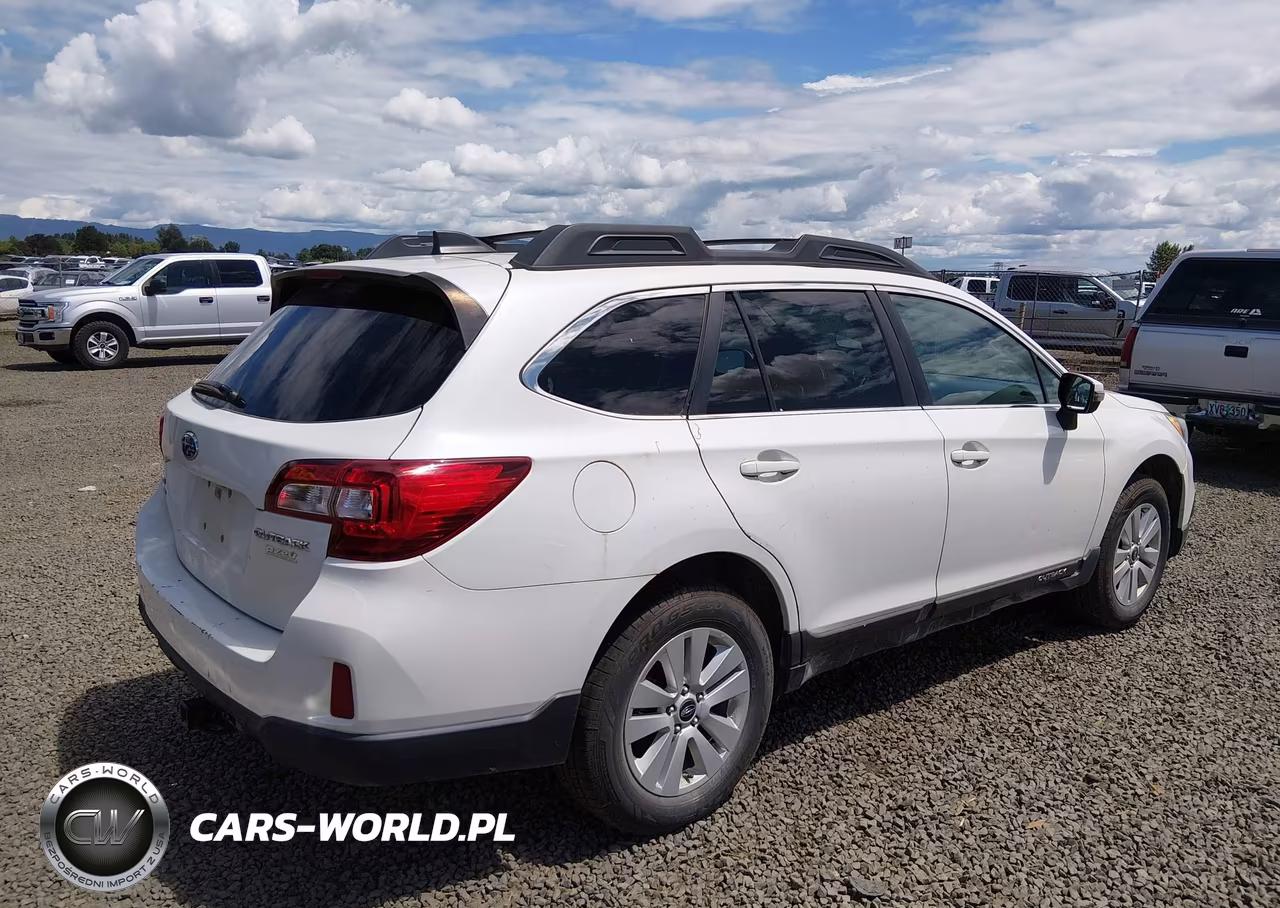 2017 Subaru Outback 2.5I Premium VIN:4S4BSAFC8H3245211 - 4