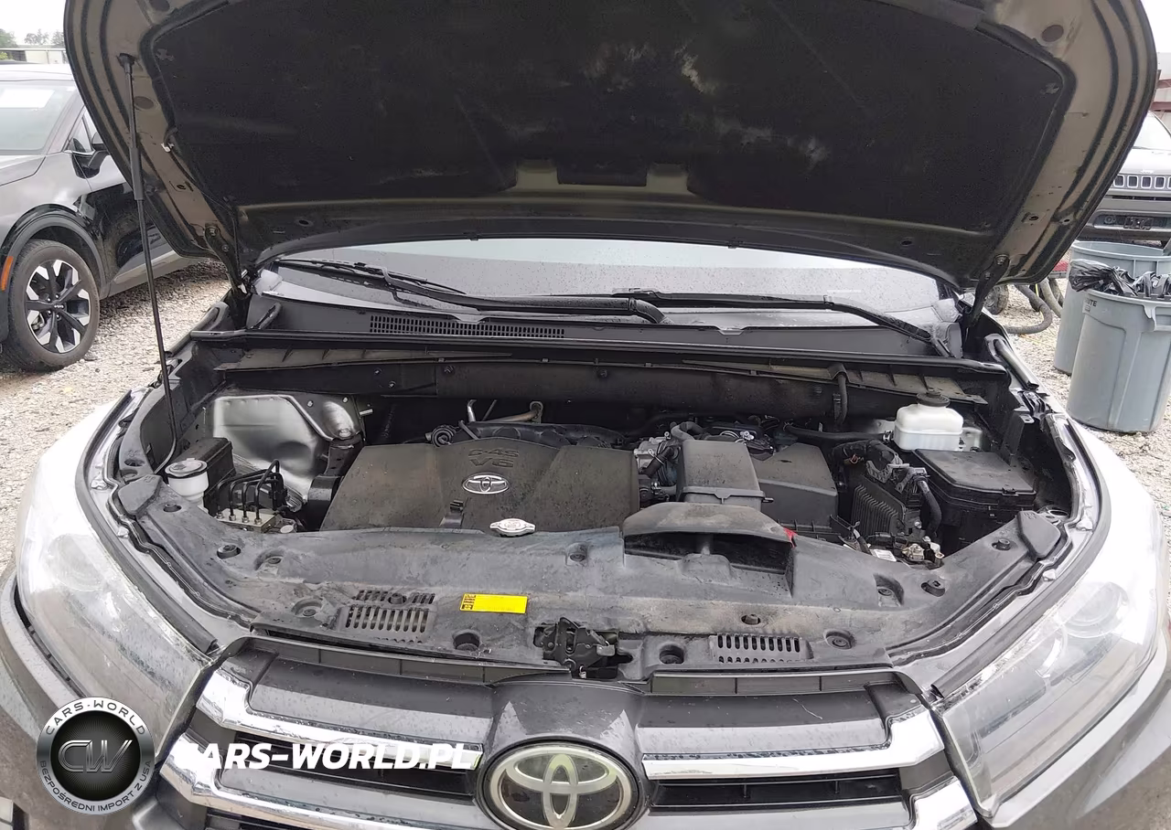 2019 Toyota Highlander Xle VIN:5TDKZRFH9KS298242 - 10