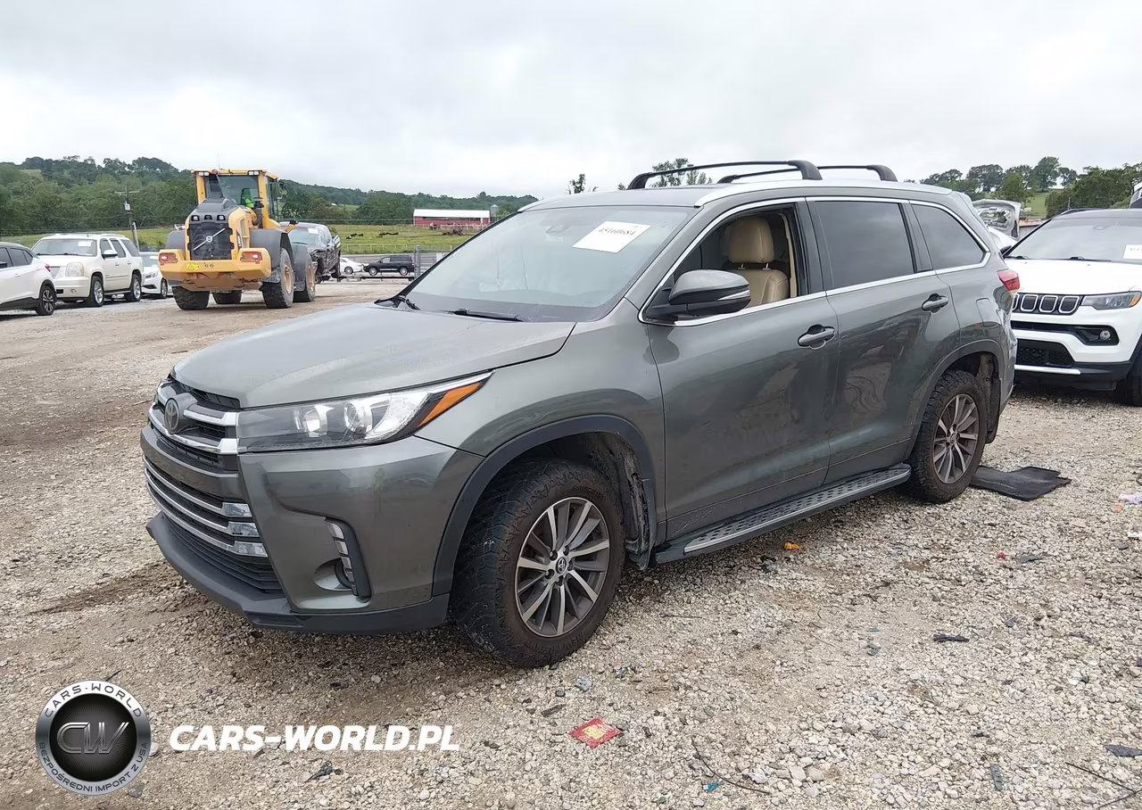2019 Toyota Highlander Xle VIN:5TDKZRFH9KS298242 - 2