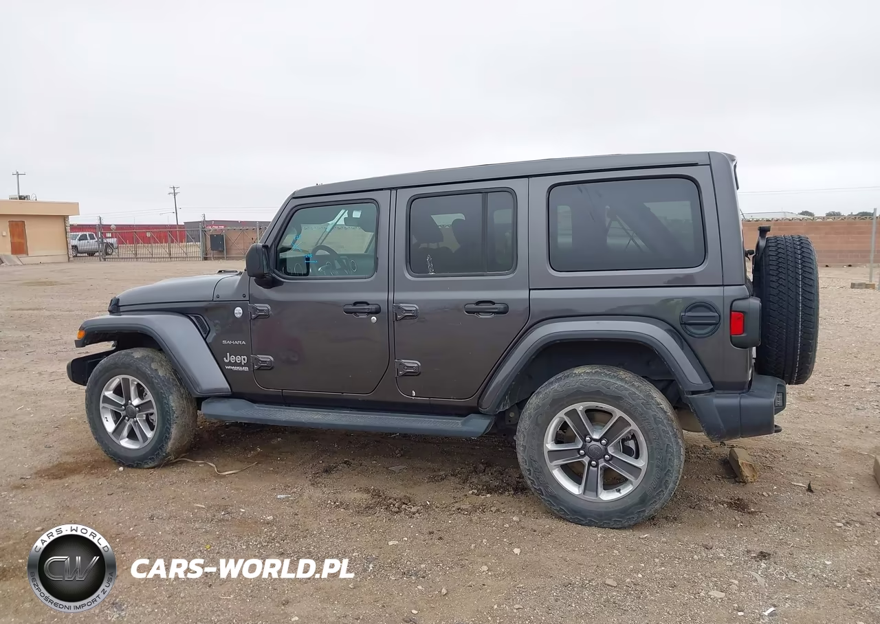 2020 Jeep Wrangler Unlimited Sahara 4X4 VIN:1C4HJXEN1LW180460 - 14