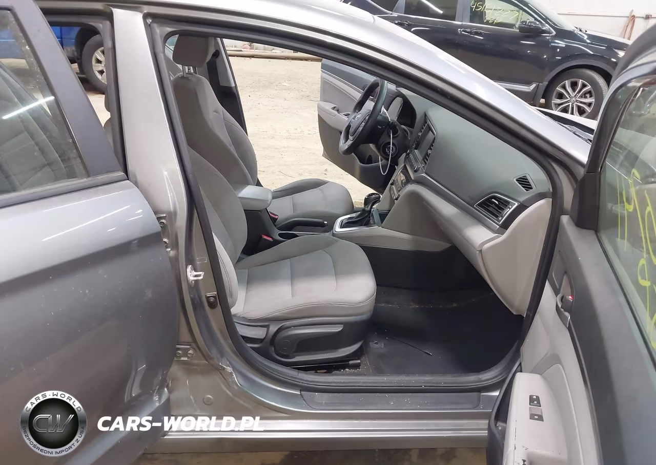 2018 Hyundai Elantra Sel VIN:5NPD84LF6JH322082 - 5