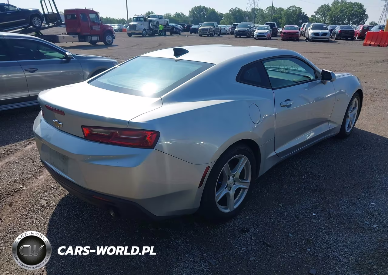 2017 Chevrolet Camaro 1Lt VIN:1G1FB1RS2H0200591 - 4