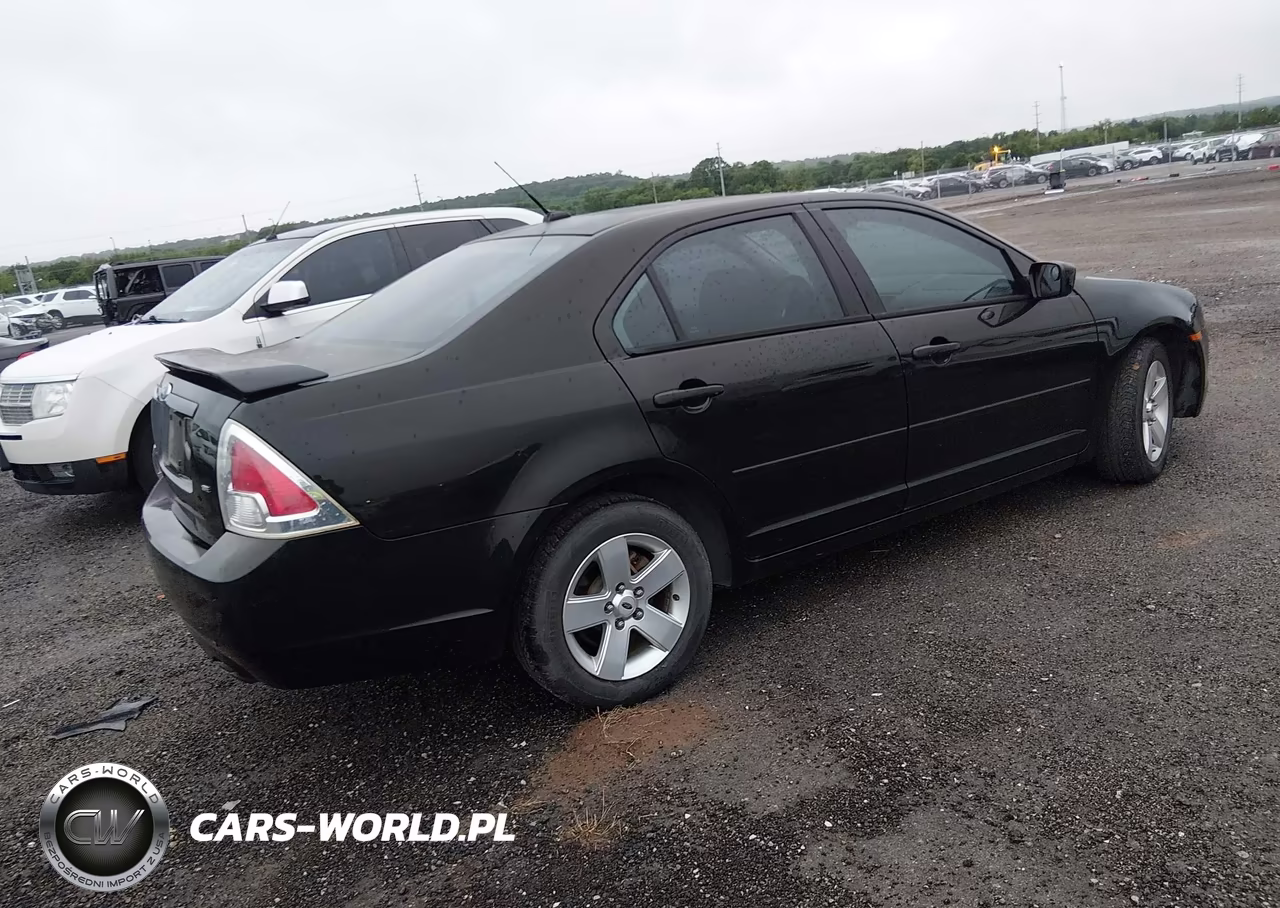 2007 Ford Fusion Se VIN:3FAHP07Z37R186572 - 4