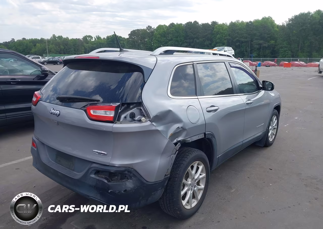2014 Jeep Cherokee Latitude VIN:1C4PJLCB6EW231192 - 4