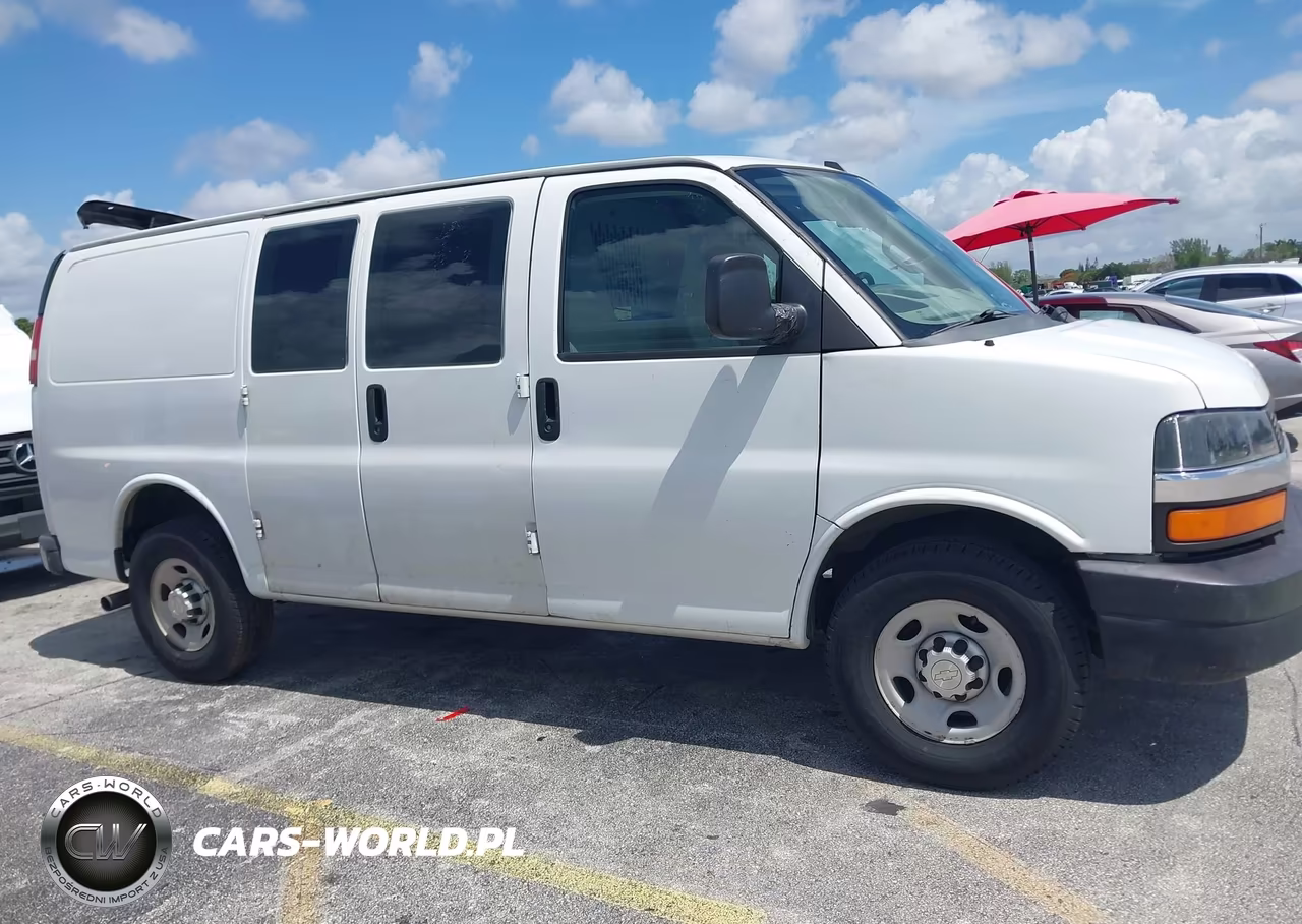 2019 Chevrolet Express 2500 Work Van VIN:1GCWGAFPXK1332556 - 13