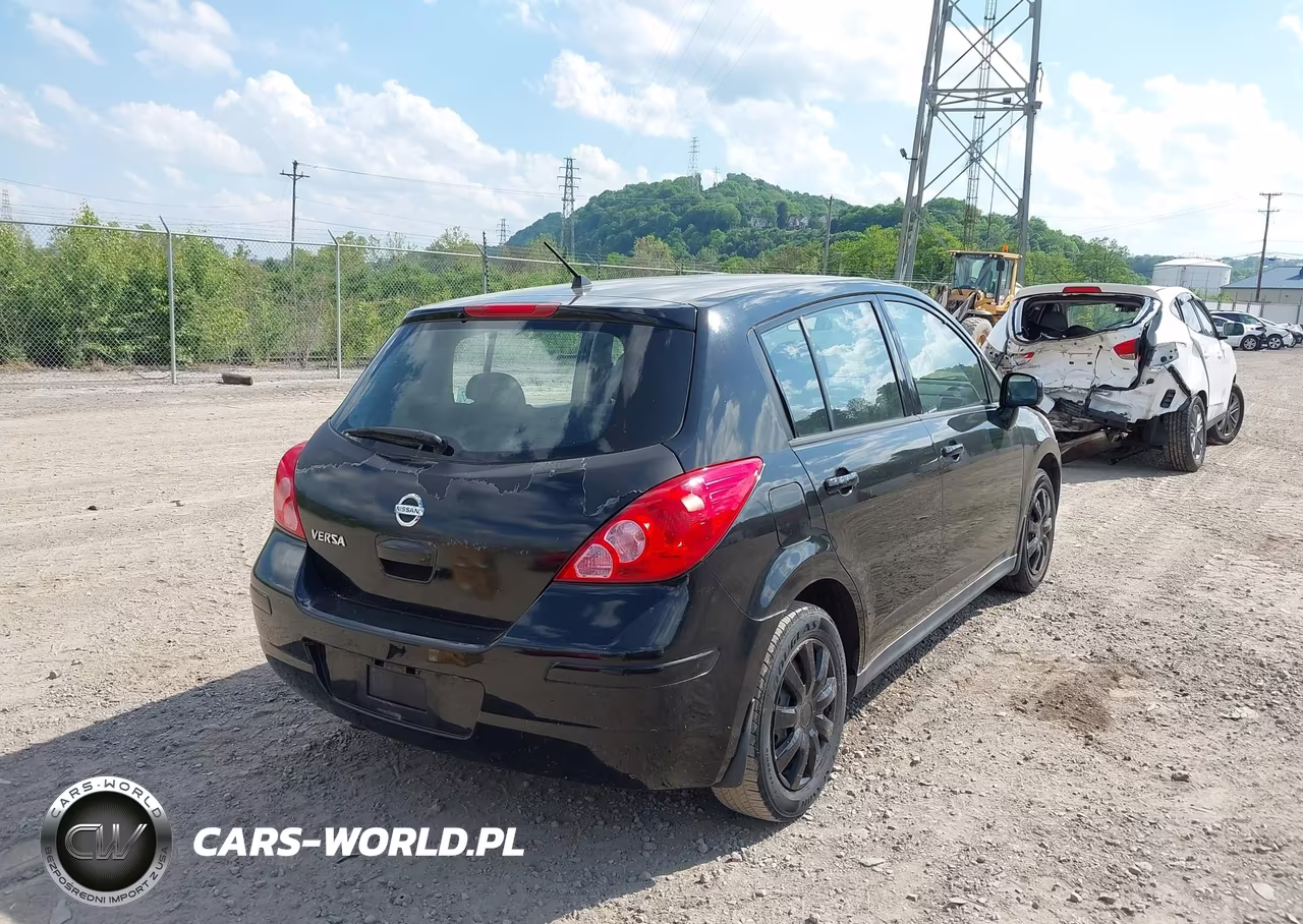 2010 Nissan Versa 1.8S VIN:3N1BC1CPXAL362147 - 4