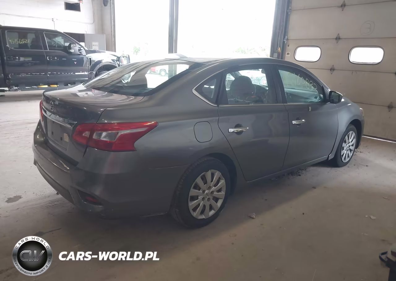 2016 Nissan Sentra S VIN:3N1AB7APXGY306841 - 4