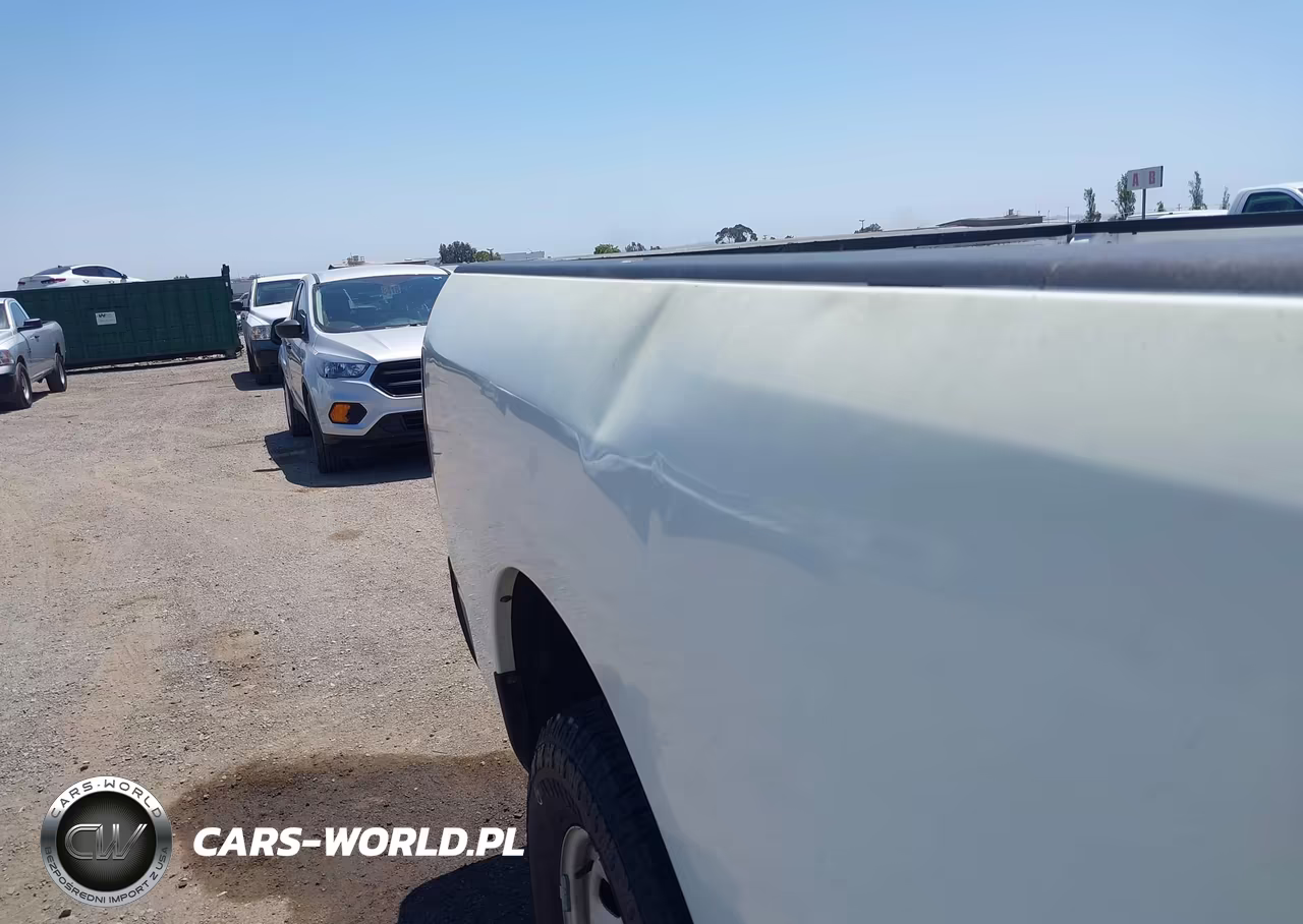 2019 Ram 1500 Classic Tradesman 4X2 8' Box VIN:3C6JR6DG4KG502813 - 6