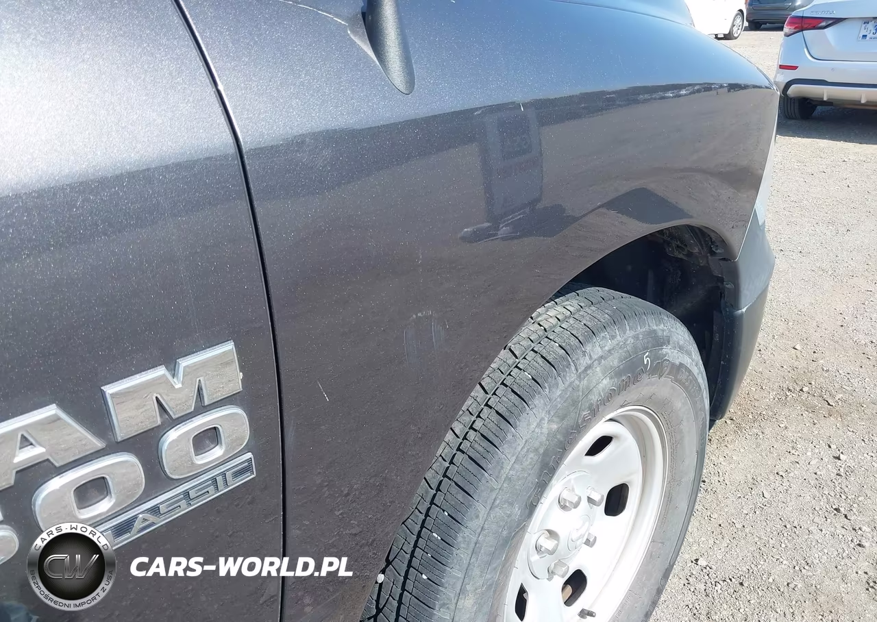 2019 Ram 1500 Classic Tradesman 4X2 8' Box VIN:3C6JR6DG0KG502808 - 13