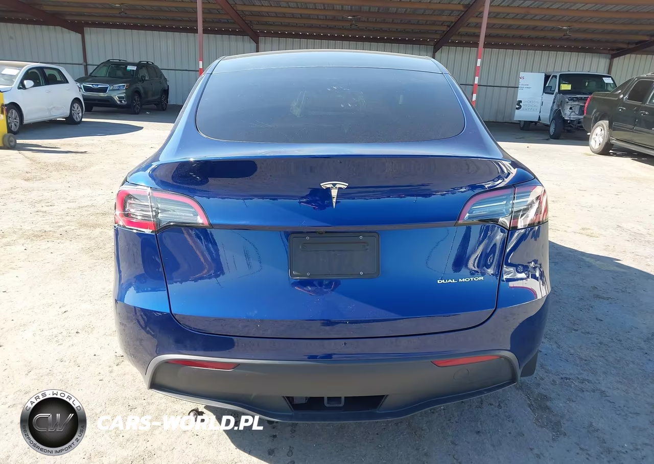 2023 Tesla Model Y Awd-Long Range Dual Motor All-Wheel Drive VIN:7SAYGDEE8PF807570 - 17