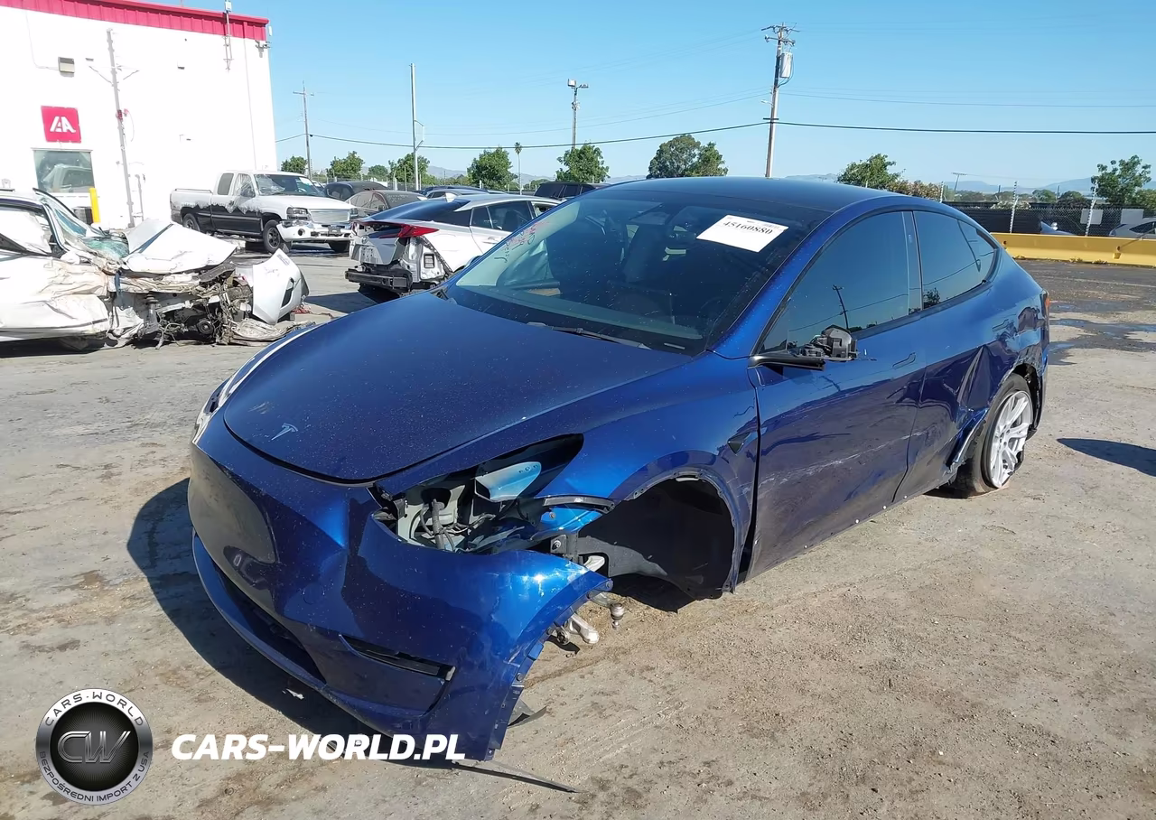 2023 Tesla Model Y Awd-Long Range Dual Motor All-Wheel Drive VIN:7SAYGDEE8PF807570 - 2