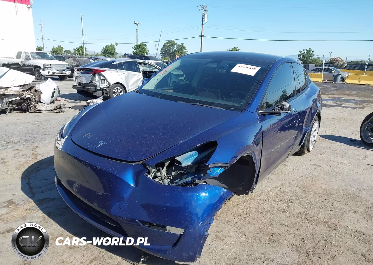 2023 Tesla Model Y Awd-Long Range Dual Motor All-Wheel Drive VIN:7SAYGDEE8PF807570 - 6