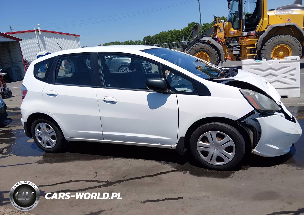 2009 Honda Fit VIN:JHMGE88299C006054 - 13