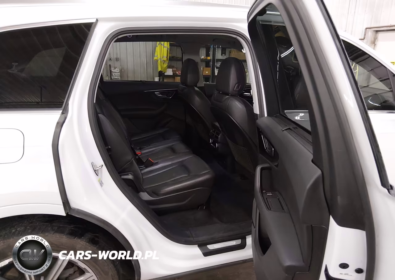 2017 Audi Q7 3.0T Premium VIN:WA1VABF71HD038337 - 8