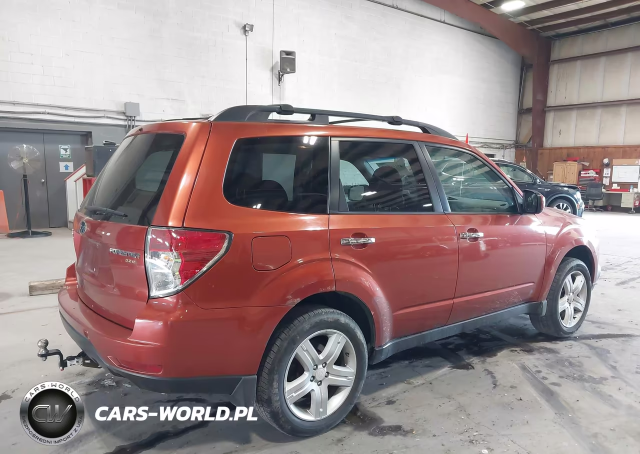 2010 Subaru Forester 2.5X Premium VIN:JF2SH6CC9AG715525 - 4