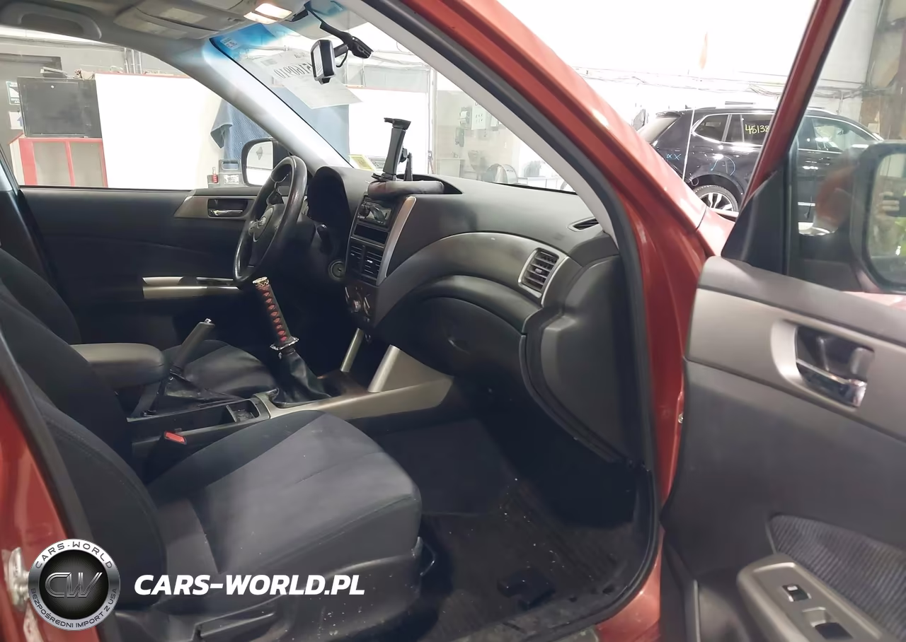 2010 Subaru Forester 2.5X Premium VIN:JF2SH6CC9AG715525 - 5