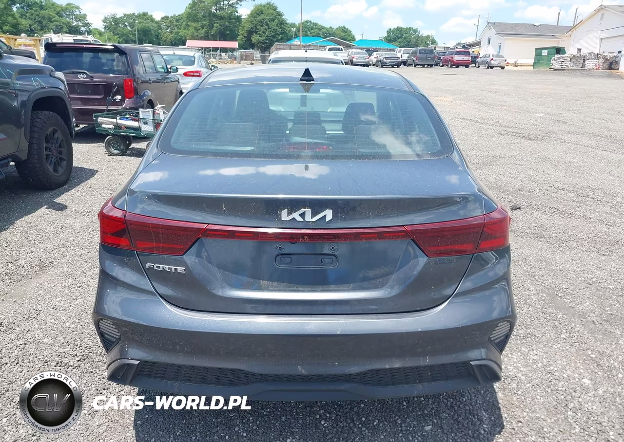 2023 Kia Forte Lxs VIN:3KPF24AD4PE631137 - 16