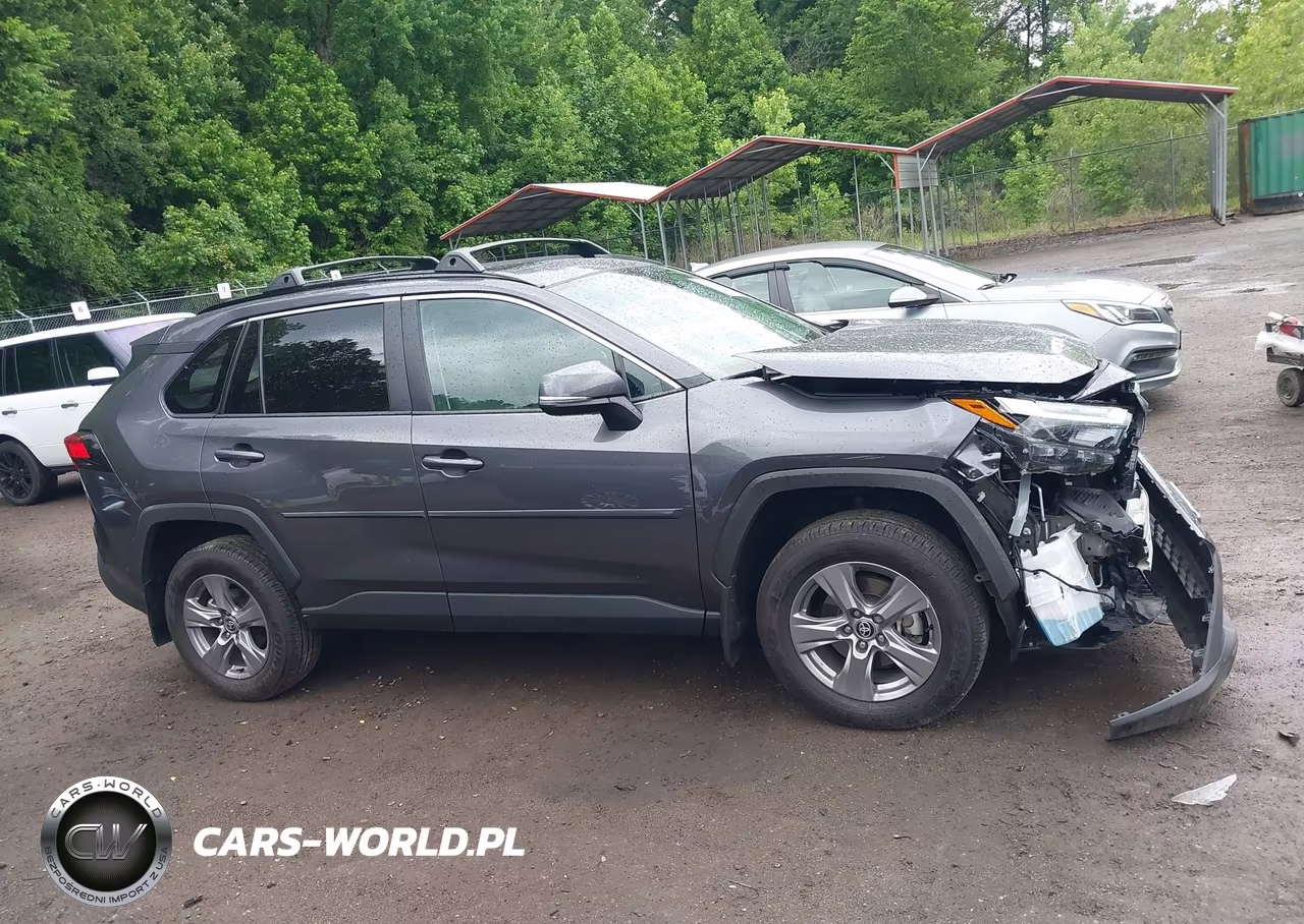2024 Toyota Rav4 Xle VIN:2T3P1RFV3RC477275 - 13