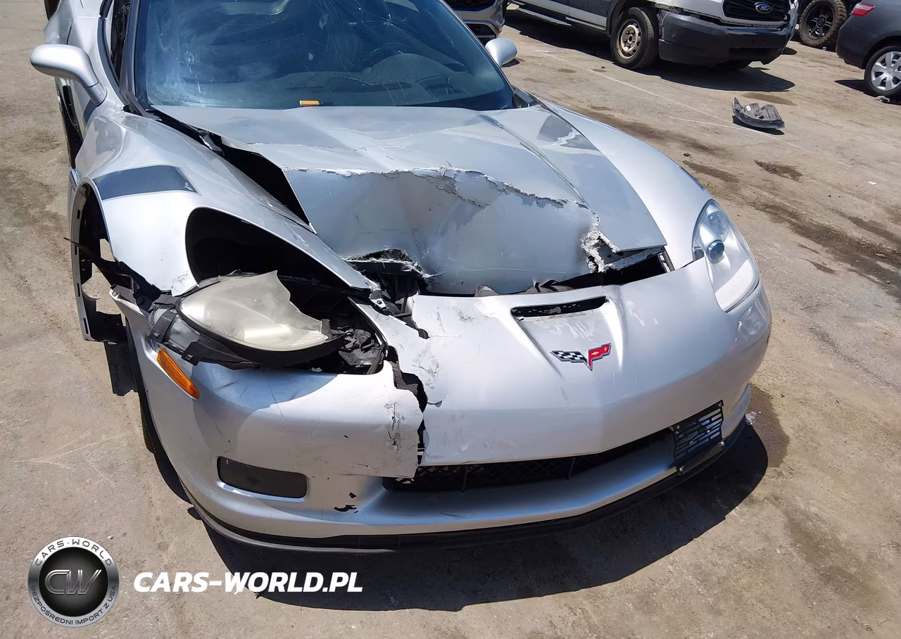 2010 Chevrolet Corvette Grand Sport VIN:1G1YW3DW8A5108042 - 6