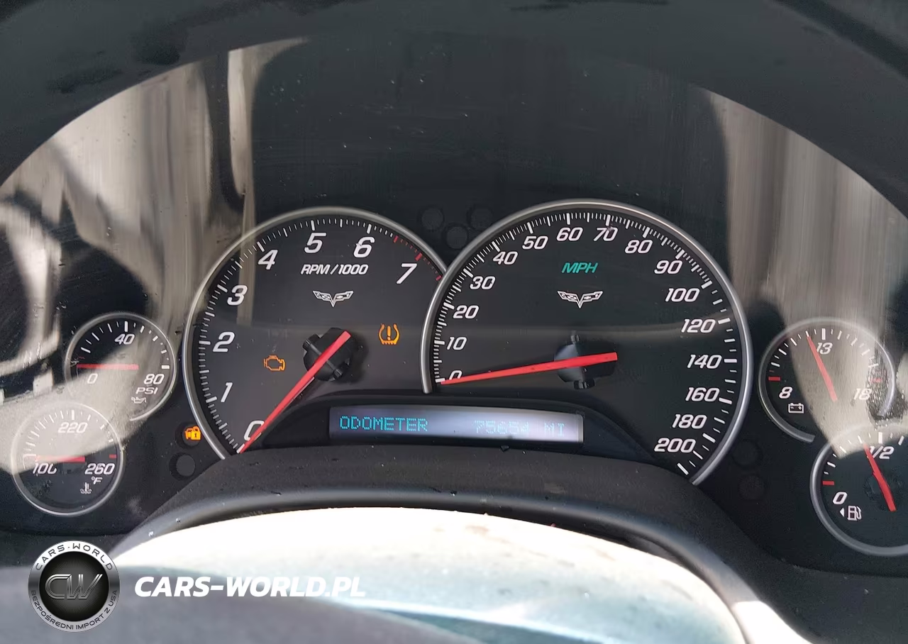 2010 Chevrolet Corvette Grand Sport VIN:1G1YW3DW8A5108042 - 7