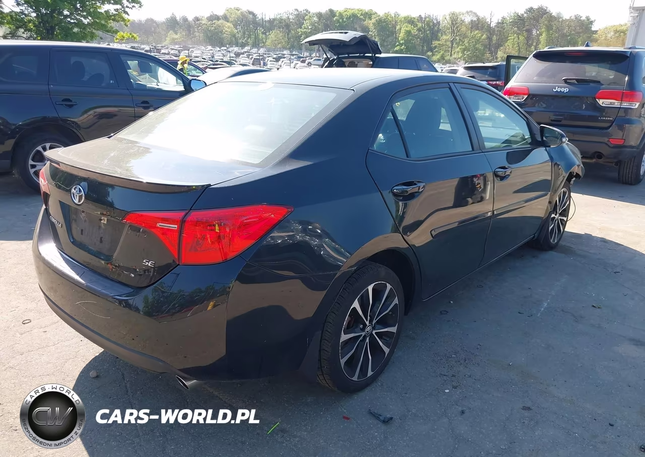 2019 Toyota Corolla Se VIN:2T1BURHE4KC186328 - 4