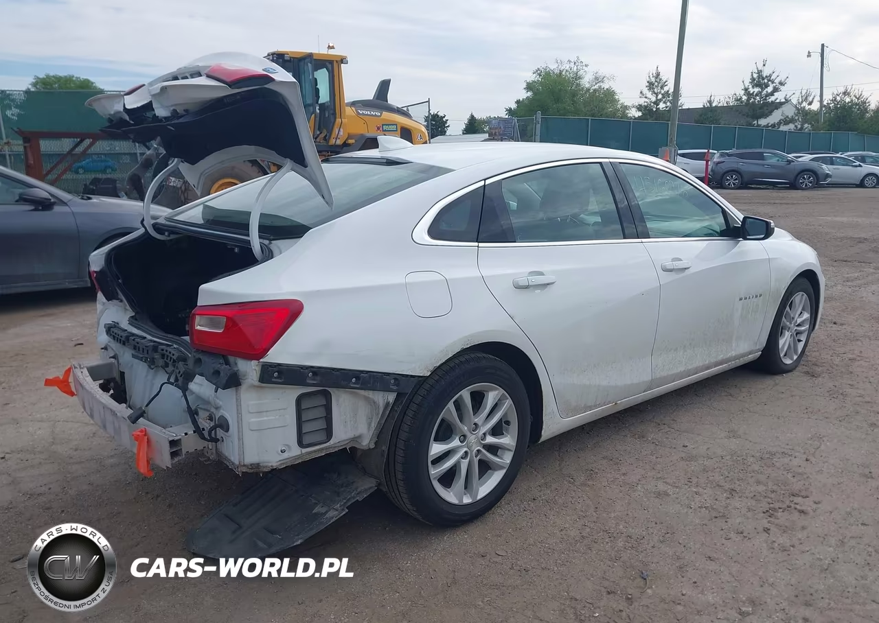 2018 Chevrolet Malibu Hybrid VIN:1G1ZF5SUXJF118969 - 4