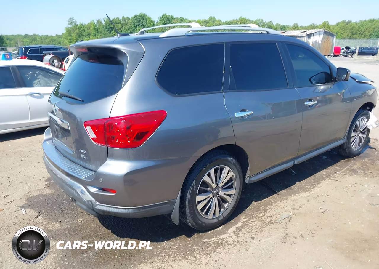 2017 Nissan Pathfinder Sl VIN:5N1DR2MM5HC645930 - 4