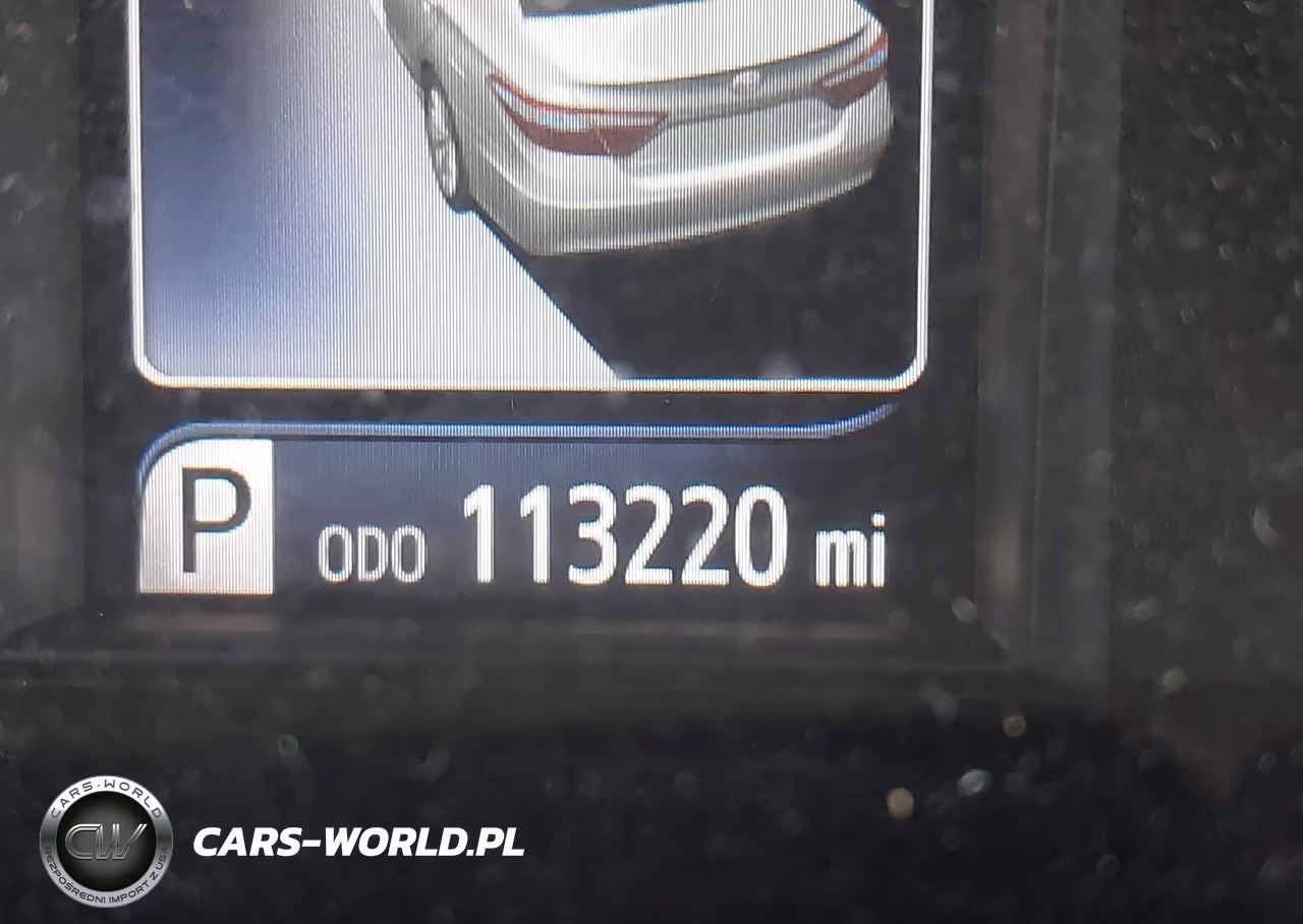 2017 Toyota Camry Le VIN:4T1BF1FK2HU646226 - 16