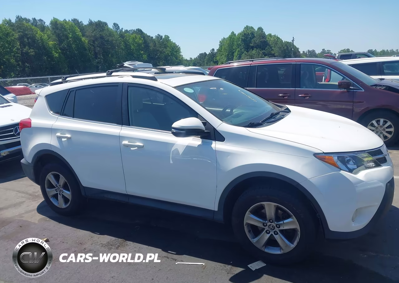 2015 Toyota Rav4 Xle VIN:JTMWFREVXFJ033852 - 13