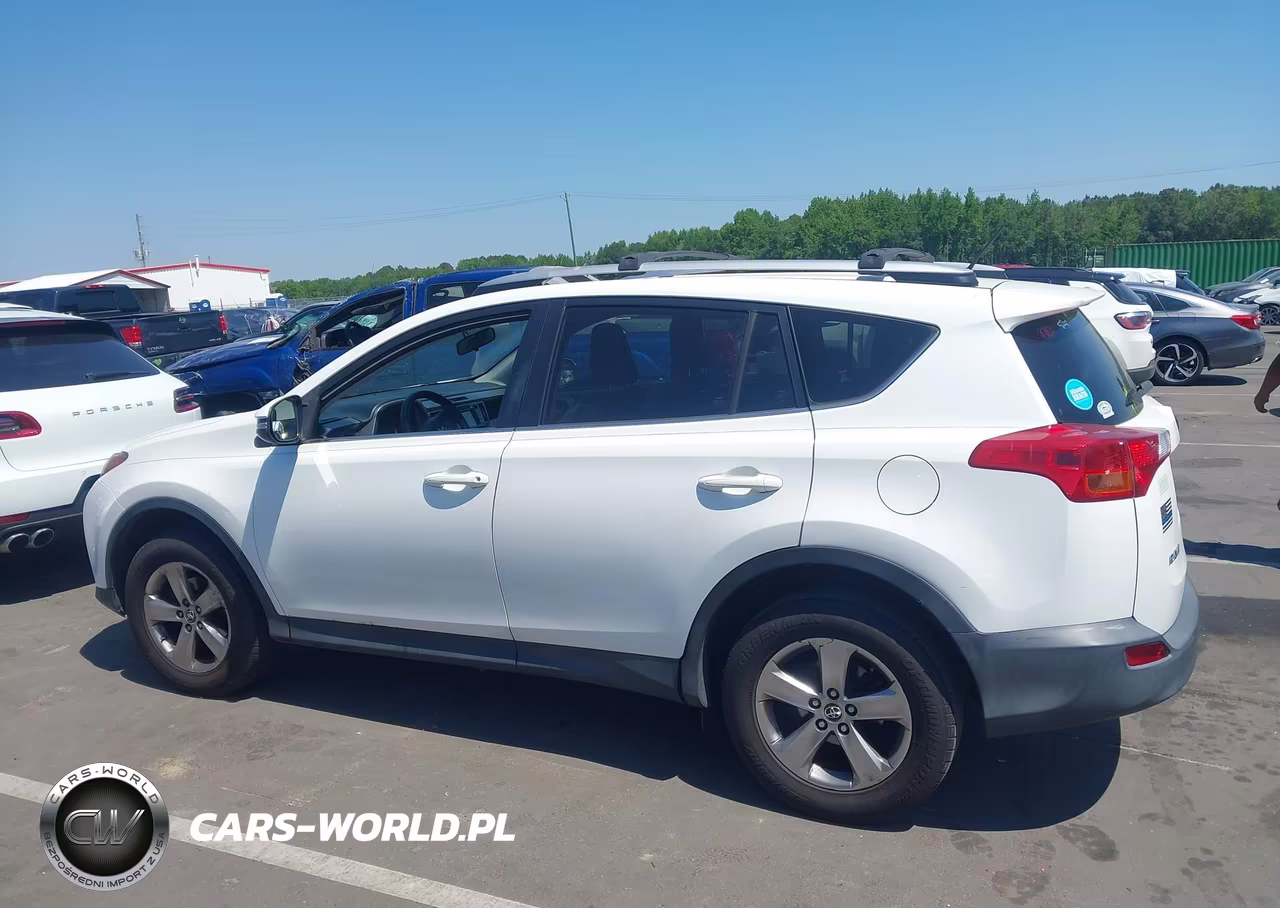 2015 Toyota Rav4 Xle VIN:JTMWFREVXFJ033852 - 14