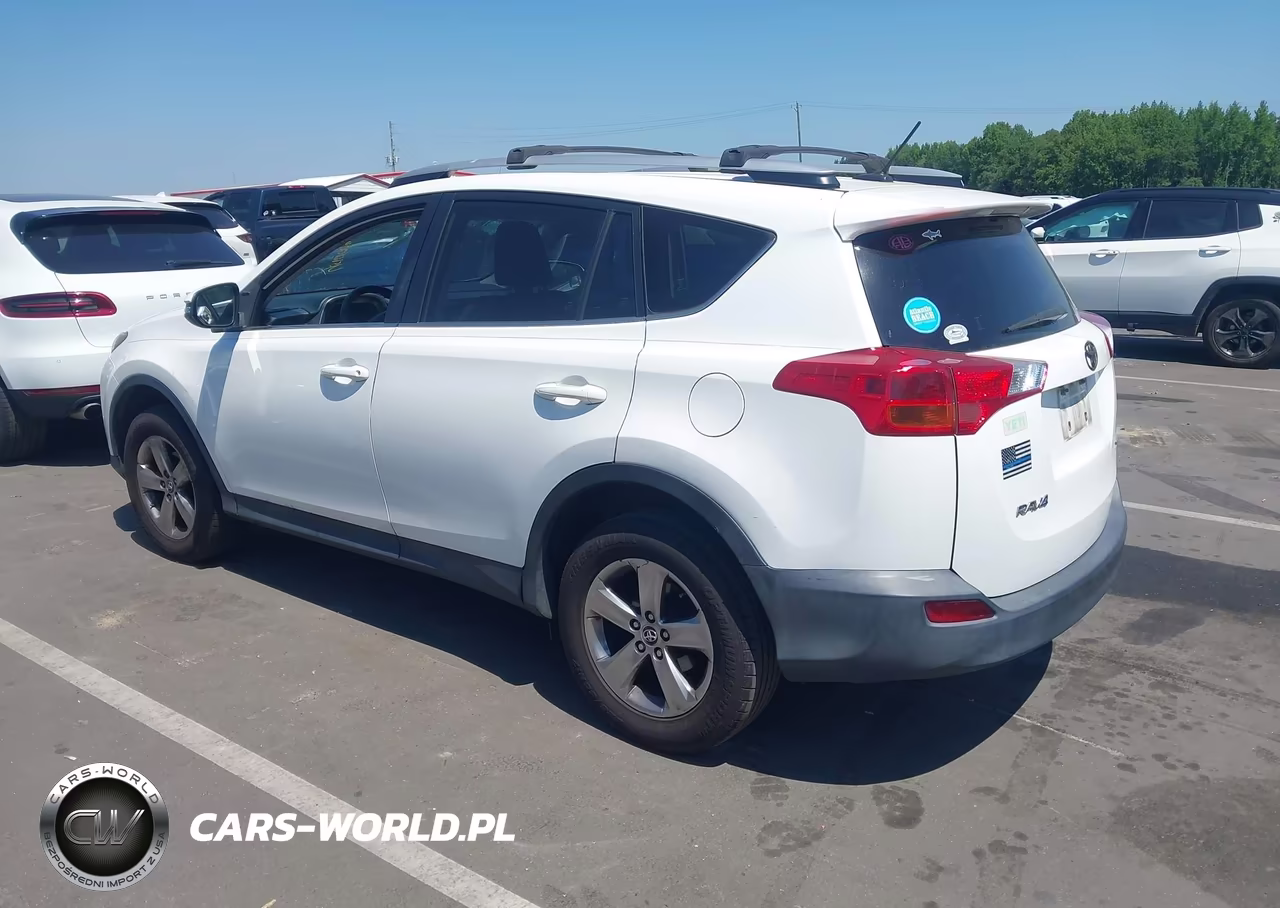 2015 Toyota Rav4 Xle VIN:JTMWFREVXFJ033852 - 3