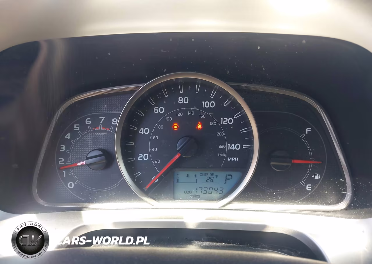 2015 Toyota Rav4 Xle VIN:JTMWFREVXFJ033852 - 7