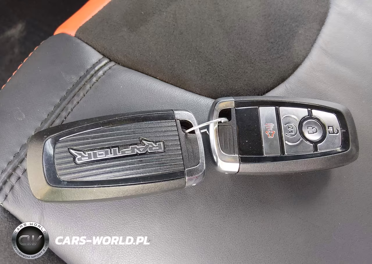2025 Ford Ranger Raptor VIN:1FTER4LR6SLE03303 - 11
